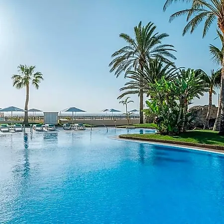 Отель Iberostar Waves Playa Gaviotas