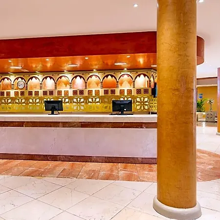 Iberostar Waves Playa Gaviotas Отель